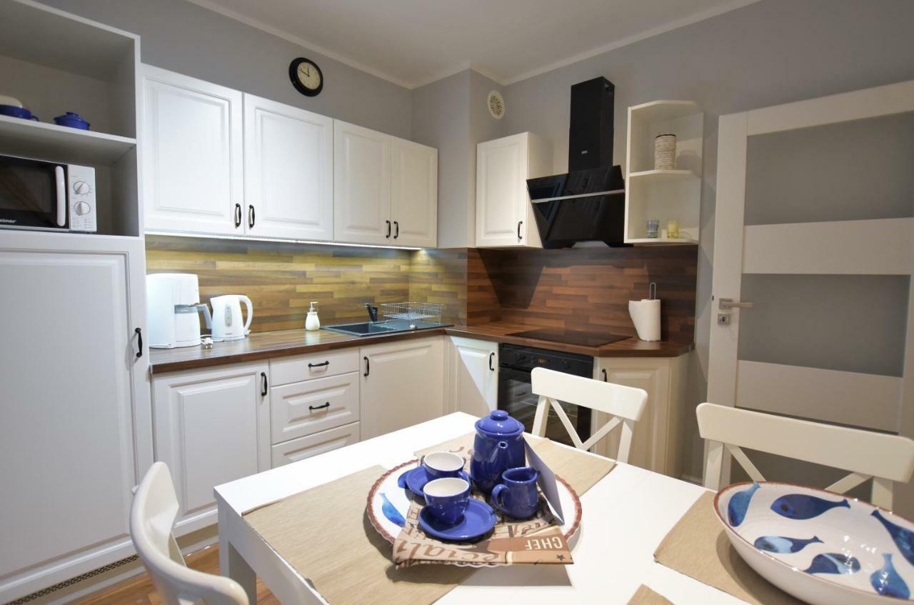 Waterline Standard Class Apartment